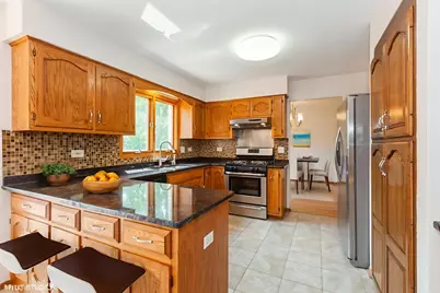 8885 Dryden Street, Woodridge, IL 60517 - Photo 8