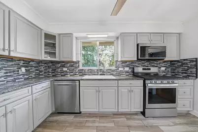141 E Potter Street, Wood Dale, IL 60191 - Photo 8