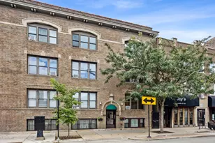 3263 N Broadway St, Chicago, IL 60657 - Photo 1