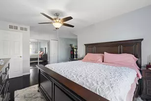 9239 Woodbury Ct, Orland Park, IL 60462 - Photo 14