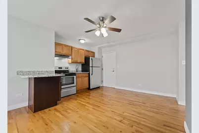 7450 N Greenview Avenue #46, Chicago, IL 60626 - Photo 4
