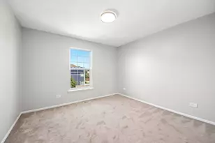 1084 Viewpoint Dr, Lake in the Hills, IL 60156 - Photo 24