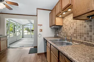 396 S Grand Ave, Bradley, IL 60915 - Photo 12