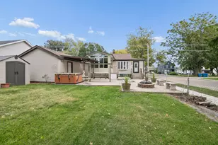396 S Grand Ave, Bradley, IL 60915 - Photo 14