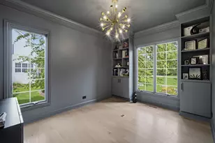 3818 Grand View Ct, Saint Charles, IL 60175 - Photo 14