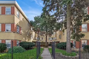 7315 N Oakley Ave, Chicago, IL 60645 - Photo 1