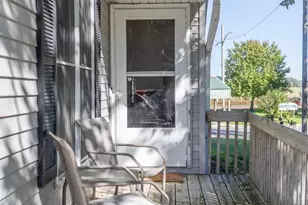 100 Adams St, Ridott, IL 61067 - Photo 2