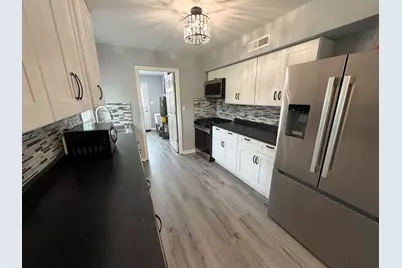 221 E Dickens Avenue, Northlake, IL 60164 - Photo 14