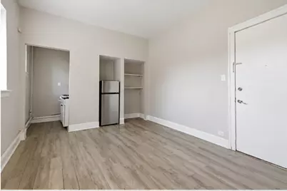 6912 N Ashland Boulevard #411, Chicago, IL 60626 - Photo 2