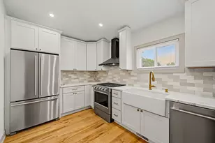 4852 W Melrose St, Chicago, IL 60641 - Photo 12