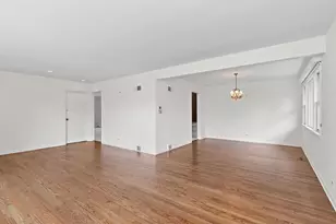 2831 Kensington Ave, Westchester, IL 60154 - Photo 6