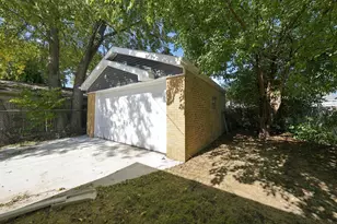 654 W 111th St, Chicago, IL 60628 - Photo 28