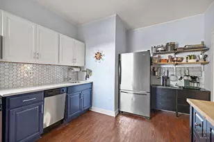 3648 N Pine Grove Ave, Chicago, IL 60613 - Photo 8