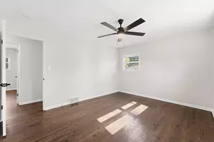 221 W Sheridan Pl, Lake Bluff, IL 60044 - Photo 20