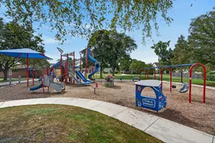 7106 Beckwith Rd, Morton Grove, IL 60053 - Photo 22