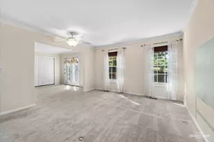 843 Seminary Cir, Glen Ellyn, IL 60137 - Photo 12
