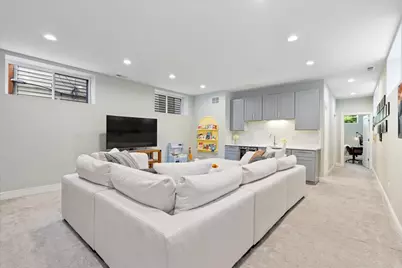 3141 N Saint Louis Avenue, Chicago, IL 60618 - Photo 26