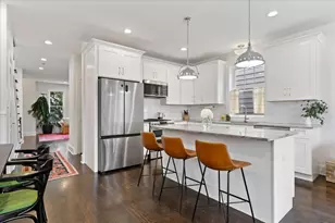 3141 N St Louis Ave, Chicago, IL 60618 - Photo 8