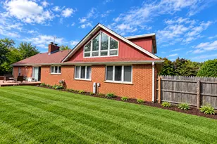 2323 N Sheridan Rd, Waukegan, IL 60087 - Photo 26