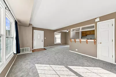 1312 S Glen Circle #D, Aurora, IL 60506 - Photo 2