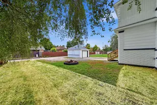 602 Whitley Ave, Joliet, IL 60433 - Photo 4