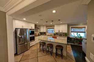518 Exmoor Rd, Elk Grove Village, IL 60007 - Photo 6