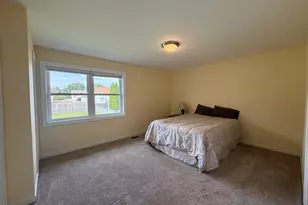 219 Newport Trail, McHenry, IL 60050 - Photo 6