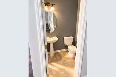 155 Festival Court, Elgin, IL 60120 - Photo 10