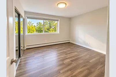 5011 Valley Lane #304, Streamwood, IL 60107 - Photo 6