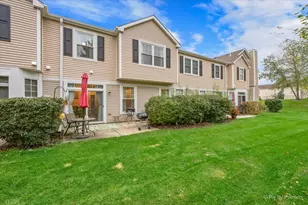 1954 Cobblestone Dr, Carpentersville, IL 60110 - Photo 20