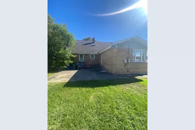 6818 Maple Court, Bridgeview, IL 60455 - Photo 4
