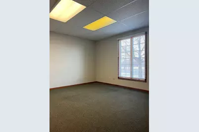 370 Houbolt Road #101, Joliet, IL 60431 - Photo 6