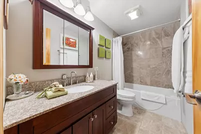 5400 Walnut Avenue #206, Downers Grove, IL 60515 - Photo 16