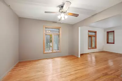 1013 Cardiff Drive, Crystal Lake, IL 60014 - Photo 4