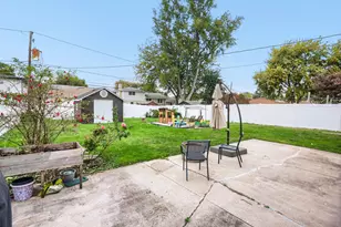 10932 S Kilbourn Ave, Oak Lawn, IL 60453 - Photo 28
