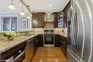 2445 W Logan Blvd, Chicago, IL 60647 - Photo 8