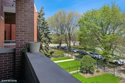 2445 W Logan Boulevard #2E, Chicago, IL 60647 - Photo 2