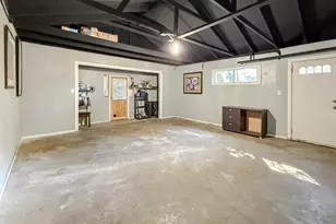 21 E Lyndale Ave, Northlake, IL 60164 - Photo 22