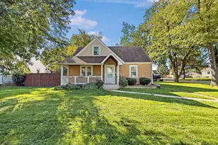 21 E Lyndale Ave, Northlake, IL 60164 - Photo 1
