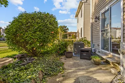 1353 Portsmouth Court, Carol Stream, IL 60188 - Photo 22