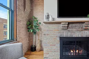 331 S Peoria St, Chicago, IL 60607 - Photo 4