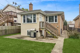 4958 W Cullom Ave, Chicago, IL 60641 - Photo 18