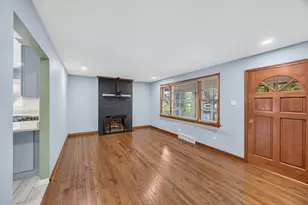 5840 S Brainard Ave, La Grange Highlands, IL 60525 - Photo 18
