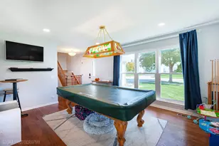 1180 Spring Creek Rd, Elgin, IL 60120 - Photo 4