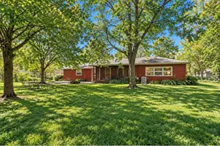 1S155 Euclid Ave, Oakbrook Terrace, IL 60181 - Photo 22