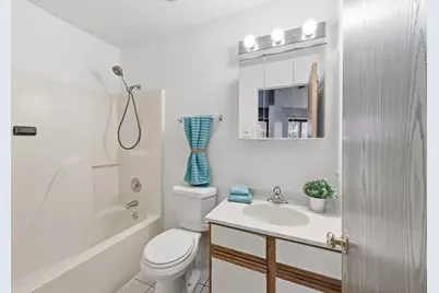 4305 W Shamrock Lane #1D, McHenry, IL 60050 - Photo 14
