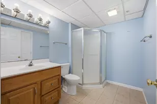73 Woodview Dr, Glen Ellyn, IL 60137 - Photo 16