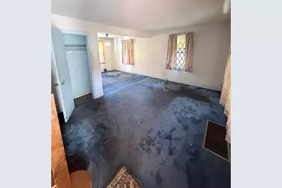 8503 S Saint Lawrence Avenue, Chicago, IL 60619 - Photo 2