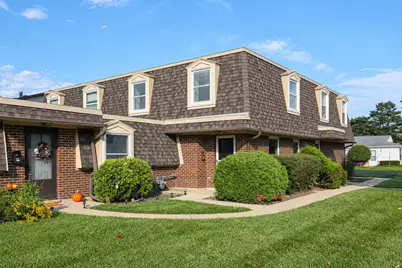 810 Gloucester Drive #126, Elk Grove Village, IL 60007 - Photo 1