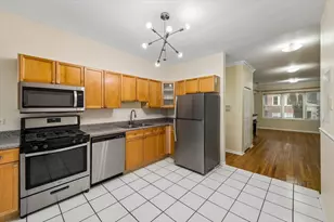 3110 W Belle Plaine Ave, Chicago, IL 60618 - Photo 16